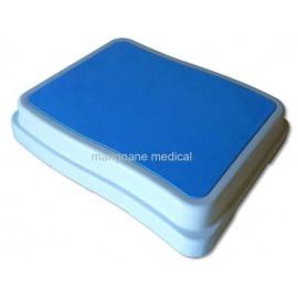 marchepied-modulable-salle-de-bains_679822331