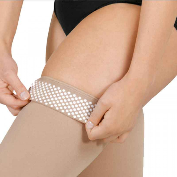 bas-de-contention-dynamic-autofix-a-picots_-classe-3-pied-ferme-detail_821179477