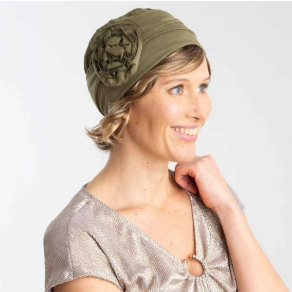 bonnet-chimiotherapie-femme-rosie